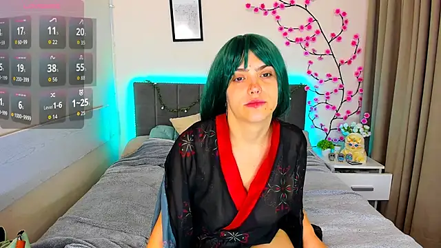 DellaRows webcam