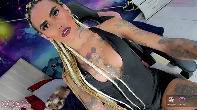 Nella_Dolls live cam on StripChat