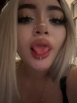 lya_nekko_ webcam