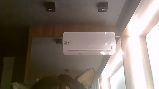 SkinnyKitten live cam