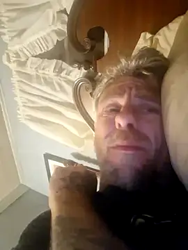 19JaSon83 live cam on StripChat