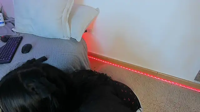 Miss_Loise webcam