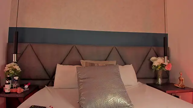 Amber_Santana live cam on StripChat