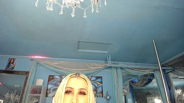 ADRIANNA_FOX webcam