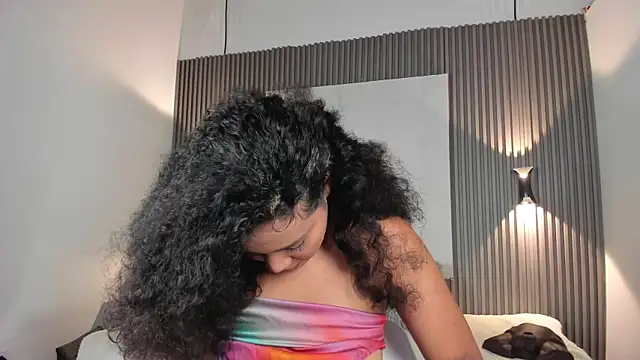 zafiiraa (F young) - teasing boobs and spit