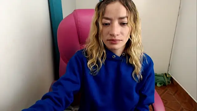 zoe_jones13 webcam