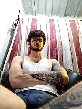 loggan_donnelly (Ask my age) - Cum
