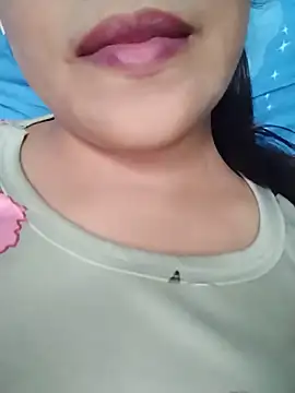 Anki-doll live cam on StripChat