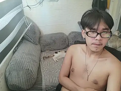 oishii_ii (M twink) - im ugly no one likes me