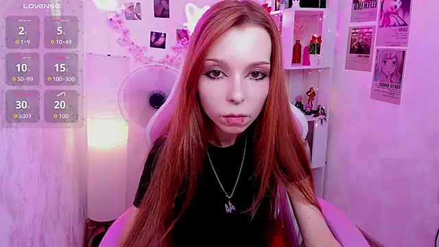 Star_Tarra live cam on StripChat