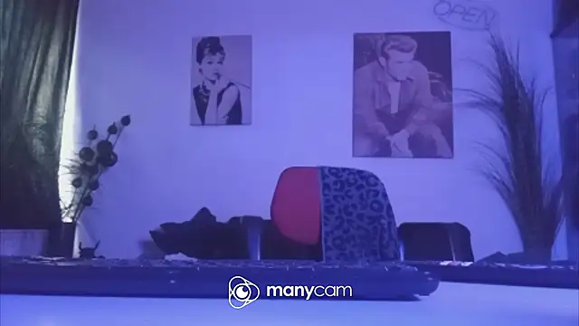 der_dino30 live sex cam