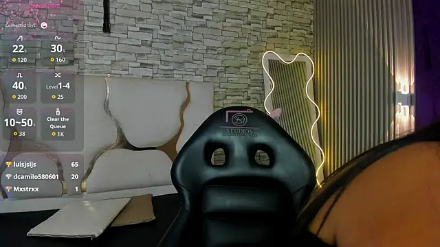 Laulin_tay webcam