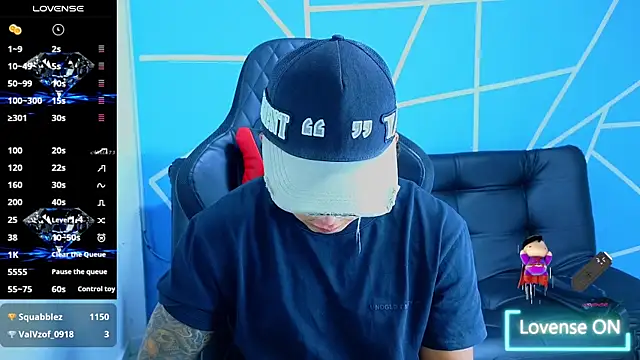 KevinSanchez420 live cam on StripChat