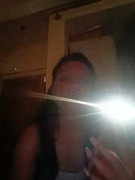 ashwini805057 live cam on StripChat