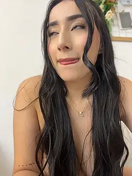 IvonneOwen webcam