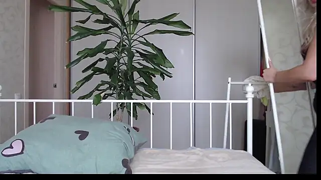 ShyEvaa live cam on StripChat
