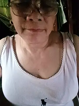 Funsexy1 live cam on StripChat