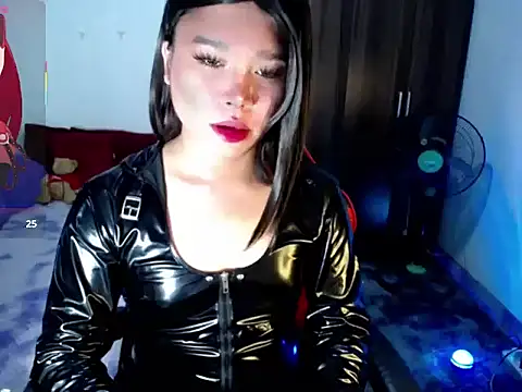 sofiathe1st live cam on StripChat