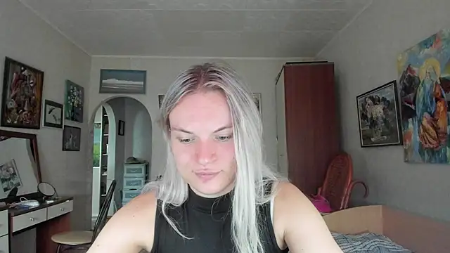 milliKira006 webcam