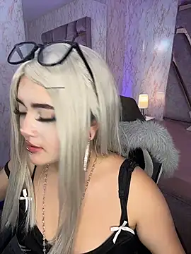 lya_nekko_ webcam