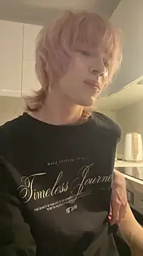 ixistudiomember (M twink) - Slap ass x 5