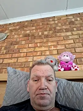 wallacelegend live cam on StripChat