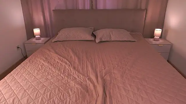 SusanaHallet live cam on StripChat