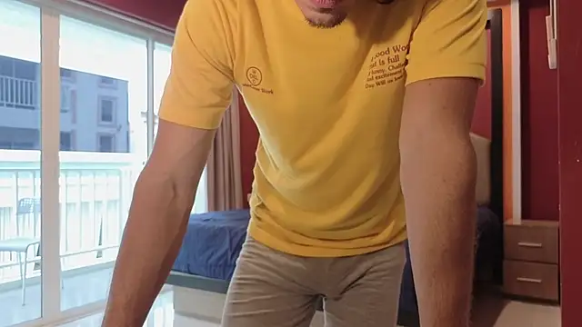 Marrymeplz live cam on StripChat