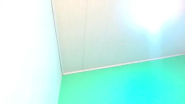 avaleri_cherry webcam