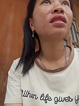 Hily_wet live cam on StripChat