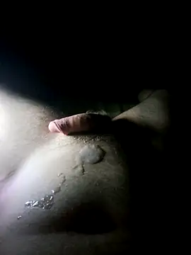 Miguel_20vergoN live cam on StripChat