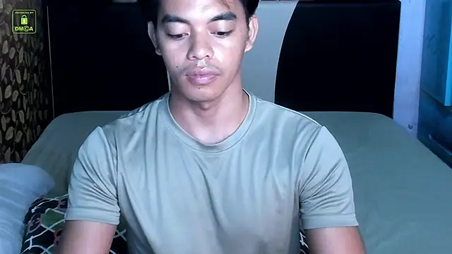 Crazyasiancum1 live cam on StripChat