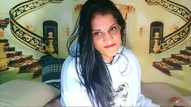 IndianSexcSmyle live cam on StripChat