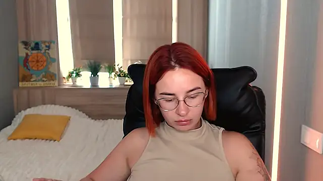 FlameVixen live cam on StripChat