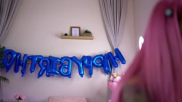 Miky_Lust live cam on StripChat