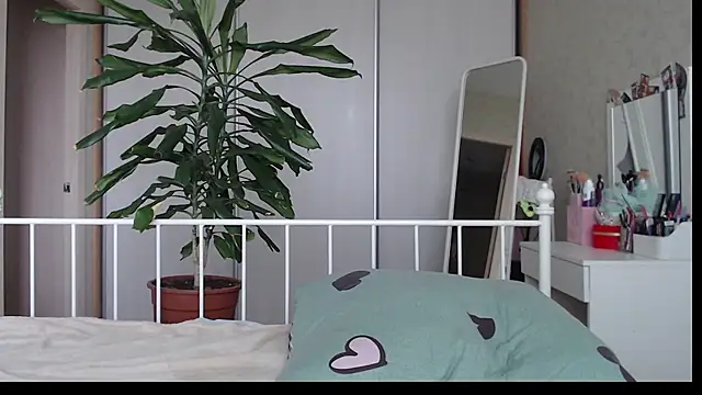 ShyEvaa live cam on StripChat