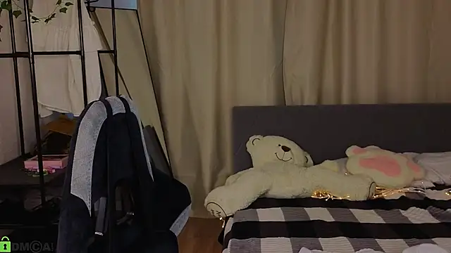 VioletDesiree live cam on StripChat