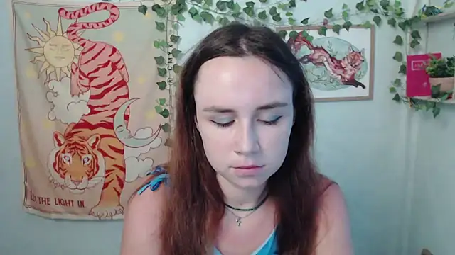 VeryVeryVeryShy_ live cam on StripChat