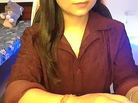 Ginnyforu live cam on StripChat
