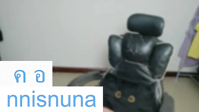 nunanunanuna live cam on StripChat