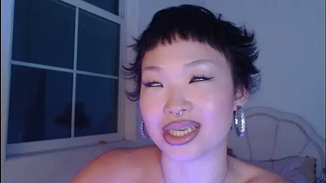 llspinzz - LLspinzz's free webcam - UK Sex Cams