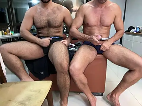 CasadoLutadorBigStuds webcam