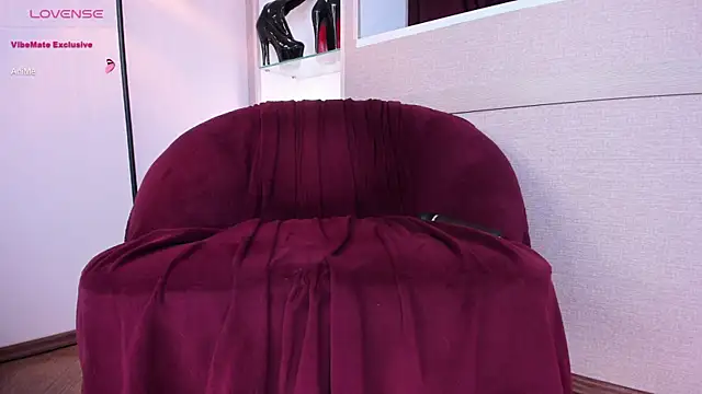 FrancesYork live cam on StripChat