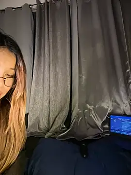 MerlyG webcam
