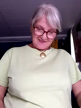irinamaux live cam