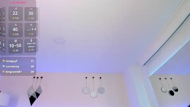 Sky_Loren live cam on StripChat