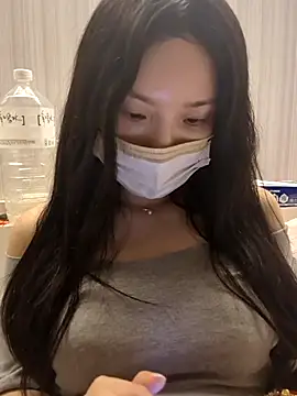 TW_zhuzhu123 live cam on StripChat