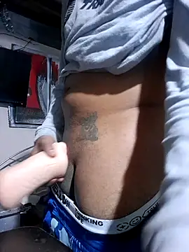 elverg4313 live cam on StripChat