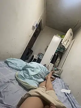 whcs live cam on StripChat