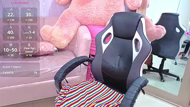 lia_harper_t live cam on StripChat